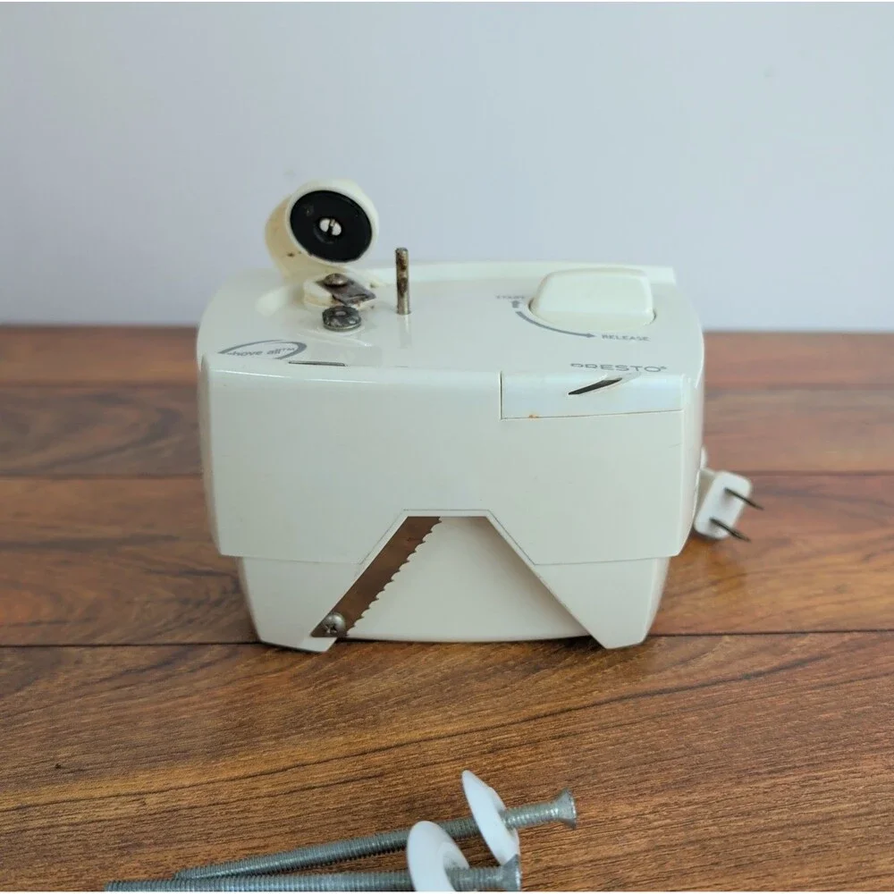 Presto 05642 Above All Under Cabinet Electric Can Opener White Space Saver 120 V